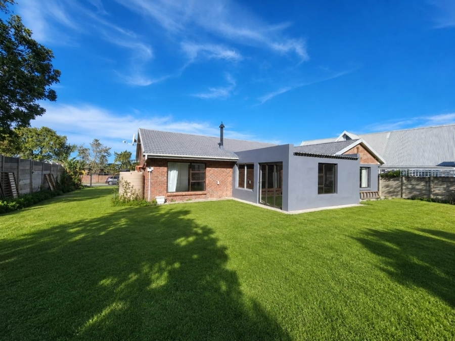 3 Bedroom Property for Sale in Blanco Western Cape
